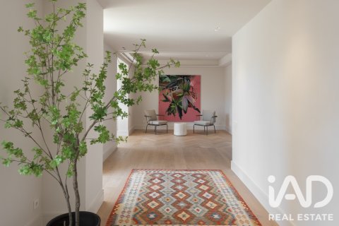 3 bedrooms apartment for sale in Barcelona, Catalonia, Spain № 8370 - photo 29