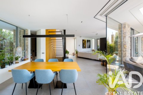 Сasa de 4 dormitorios en venta en Teia, Barcelona, Cataluña, Spain № 8368 - foto 13
