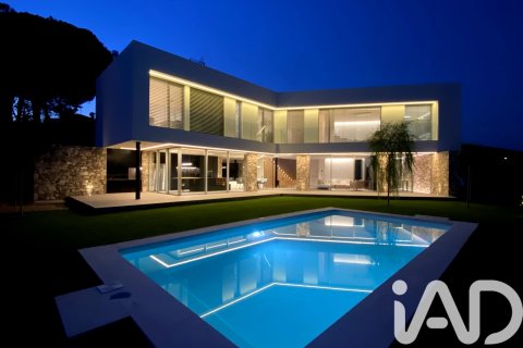 Сasa de 4 dormitorios en venta en Teia, Barcelona, Cataluña, Spain № 8368 - foto 25