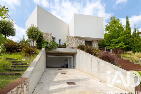 Сasa de 4 dormitorios en venta en Teia, Barcelona, Cataluña, Spain № 8368 - foto 4