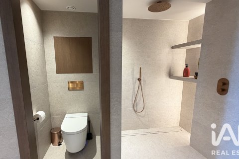 Сasa de 453 m² en venta en Premia De Dalt, Barcelona, Cataluña, Spain № 8364 - foto 29