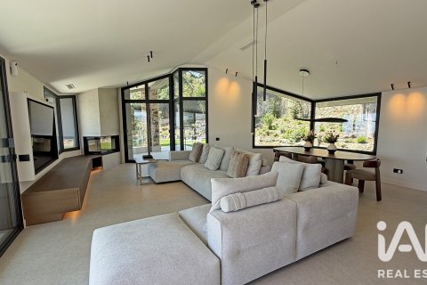 Сasa de 453 m² en venta en Premia De Dalt, Barcelona, Cataluña, Spain № 8364 - foto 8