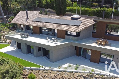 Сasa de 453 m² en venta en Premia De Dalt, Barcelona, Cataluña, Spain № 8364 - foto 5