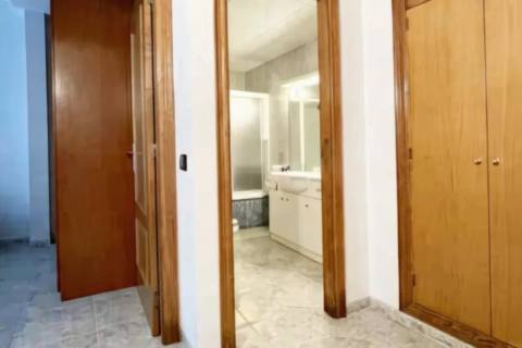 3 bedrooms house for sale in Lloret de Mar, Girona, Catalonia, Spain № 8365 - photo 22