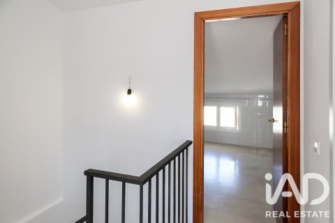 4 bedrooms duplex for sale in Arenys de Munt, Barcelona, Catalonia, Spain № 8367 - photo 16