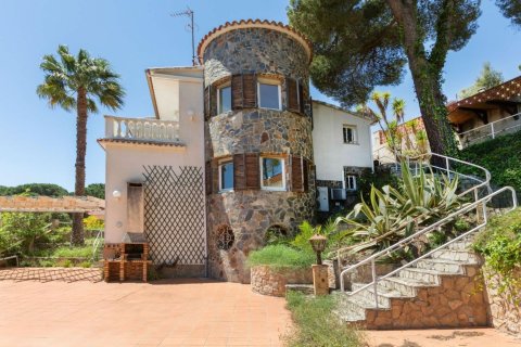 Сasa de 3 dormitorios en venta en Sant Feliu de Guíxols, Gerona, Cataluña, Spain № 1681 - foto 26