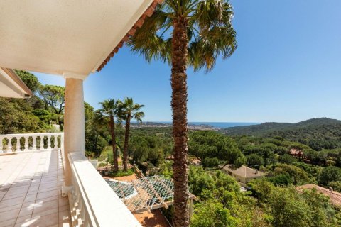 Сasa de 3 dormitorios en venta en Sant Feliu de Guíxols, Gerona, Cataluña, Spain № 1681 - foto 30