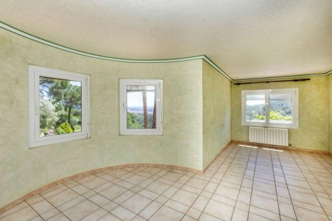 Сasa de 3 dormitorios en venta en Sant Feliu de Guíxols, Gerona, Cataluña, Spain № 1681 - foto 17