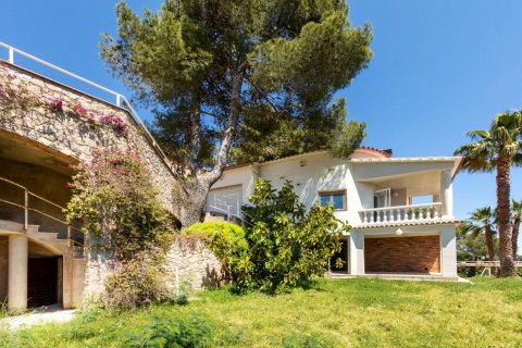 Сasa de 3 dormitorios en venta en Sant Feliu de Guíxols, Gerona, Cataluña, Spain № 1681 - foto 27