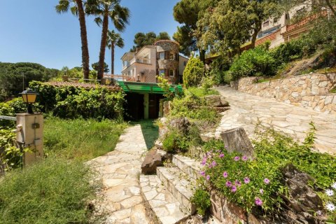 Сasa de 3 dormitorios en venta en Sant Feliu de Guíxols, Gerona, Cataluña, Spain № 1681 - foto 25