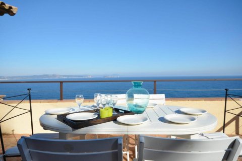 Сasa de 4 dormitorios en venta en Begur, Gerona, Cataluña, Spain № 1677 - foto 12