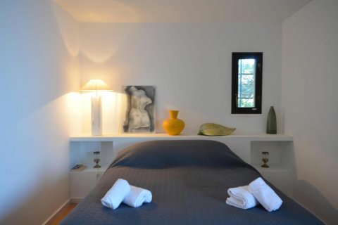 Сasa de 4 dormitorios en venta en Begur, Gerona, Cataluña, Spain № 1677 - foto 24