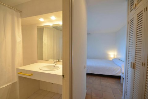 Сasa de 4 dormitorios en venta en Begur, Gerona, Cataluña, Spain № 1677 - foto 26