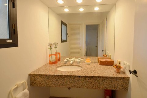 Сasa de 4 dormitorios en venta en Begur, Gerona, Cataluña, Spain № 1677 - foto 20