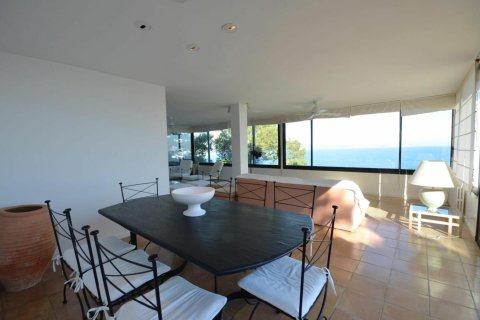 Сasa de 4 dormitorios en venta en Begur, Gerona, Cataluña, Spain № 1677 - foto 14