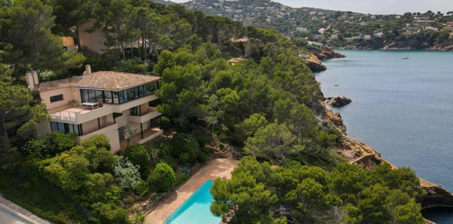 Сasa de 4 dormitorios en venta en Begur, Gerona, Cataluña, Spain № 1677