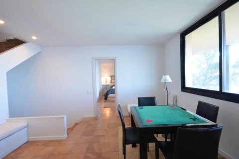 Сasa de 4 dormitorios en venta en Begur, Gerona, Cataluña, Spain № 1677 - foto 21