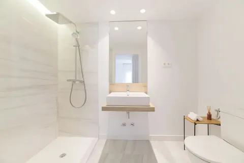 3 bedrooms apartment for sale in Barcelona, Catalonia, Spain № 1676 - photo 16