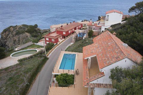 Сasa de 4 dormitorios en venta en Begur, Gerona, Cataluña, Spain № 1682 - foto 20