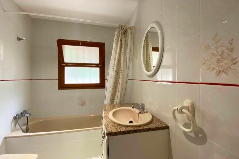 Сasa de 4 dormitorios en venta en Begur, Gerona, Cataluña, Spain № 1682 - foto 9