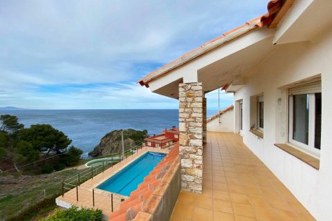 Сasa de 4 dormitorios en venta en Begur, Gerona, Cataluña, Spain № 1682 - foto 18