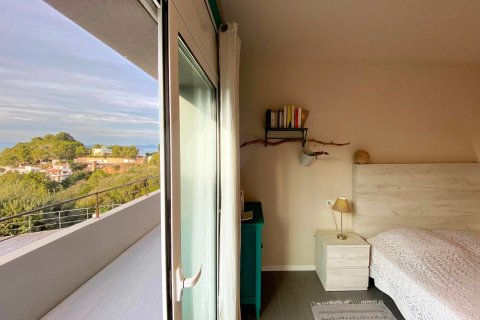 Сasa de 5 dormitorios en venta en Begur, Gerona, Cataluña, Spain № 1679 - foto 14