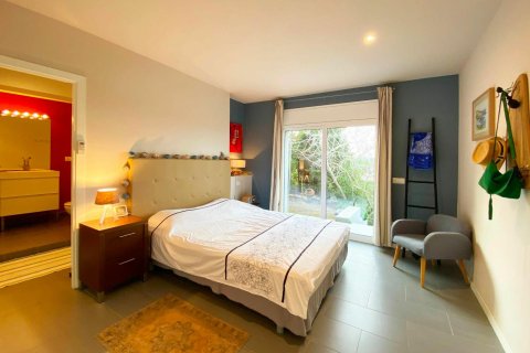 Сasa de 5 dormitorios en venta en Begur, Gerona, Cataluña, Spain № 1679 - foto 11