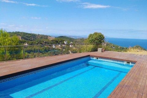 Сasa de 4 dormitorios en venta en Begur, Gerona, Cataluña, Spain № 1680