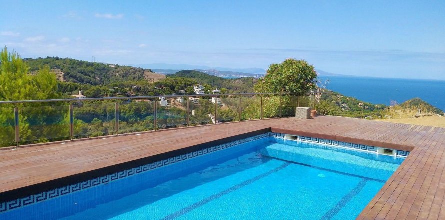 4 bedrooms house for sale in Begur, Girona, Catalonia, Spain № 1680