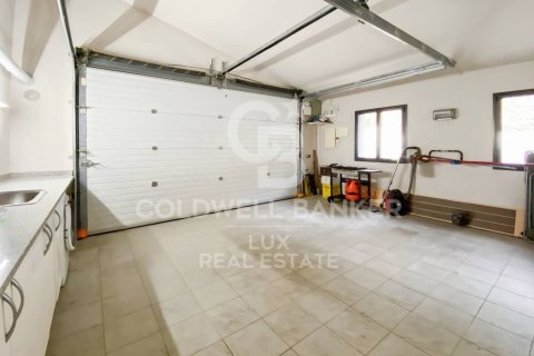 Сasa de 4 dormitorios en venta en Peralada, Gerona, Cataluña, Spain № 5745 - foto 26