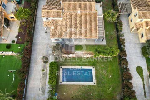 Сasa de 4 dormitorios en venta en Peralada, Gerona, Cataluña, Spain № 5745 - foto 27