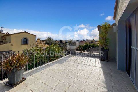Сasa de 4 dormitorios en venta en Peralada, Gerona, Cataluña, Spain № 5745 - foto 15