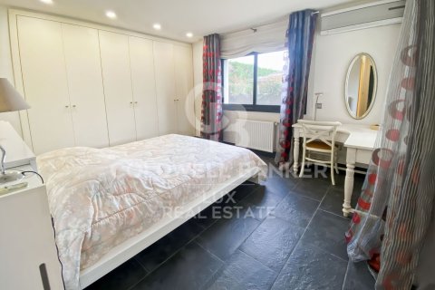Сasa de 4 dormitorios en venta en Peralada, Gerona, Cataluña, Spain № 5745 - foto 20