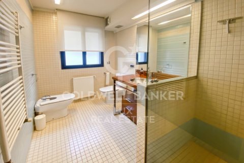 Сasa de 4 dormitorios en venta en Peralada, Gerona, Cataluña, Spain № 5745 - foto 17