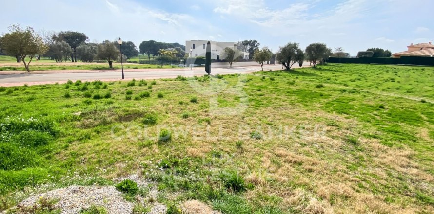 Parcela de 2552 m² en venta en Peralada, Gerona, Cataluña, Spain № 5743