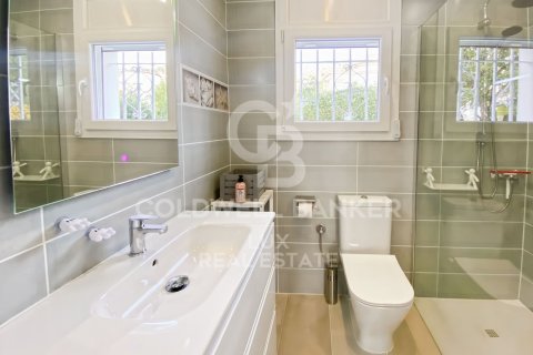 Сasa de 3 dormitorios en venta en Palau-saverdera, Gerona, Cataluña, Spain № 5746 - foto 12