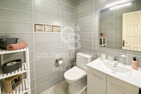 Сasa de 3 dormitorios en venta en Palau-saverdera, Gerona, Cataluña, Spain № 5746 - foto 8