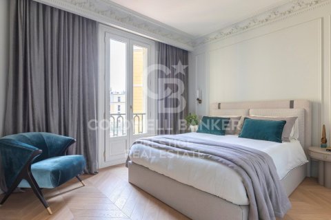 Купить квартиру в Барселона, Испания с 4 спальни, 201м², № 5744 - фото 9