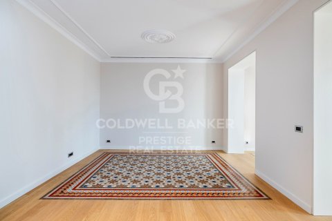 Apartamento de 3 dormitorios en venta en Barcelona, Cataluña, Spain № 5748 - foto 20