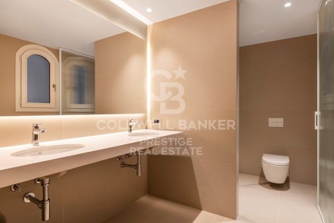 Apartamento de 3 dormitorios en venta en Barcelona, Cataluña, Spain № 5748 - foto 25