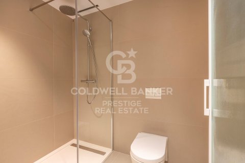 Apartamento de 3 dormitorios en venta en Barcelona, Cataluña, Spain № 5748 - foto 26