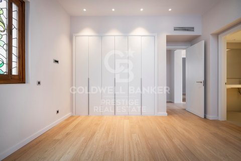 Apartamento de 3 dormitorios en venta en Barcelona, Cataluña, Spain № 5748 - foto 23