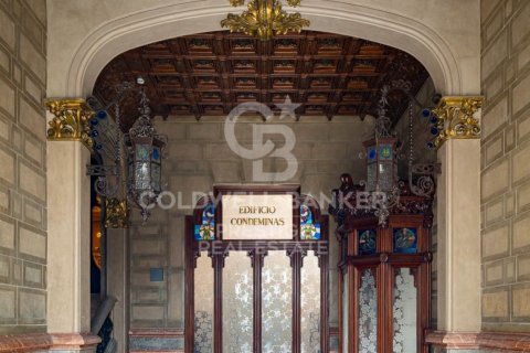 Apartamento de 3 dormitorios en venta en Barcelona, Cataluña, Spain № 5748 - foto 8