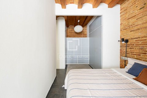 Apartamento de 2 dormitorios en alquiler en Barcelona, Cataluña, Spain № 8662 - foto 22