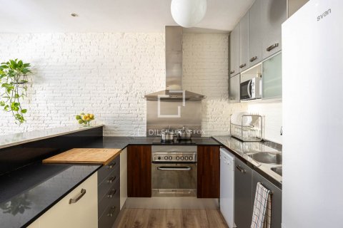 Apartamento de 2 dormitorios en alquiler en Barcelona, Cataluña, Spain № 8662 - foto 9