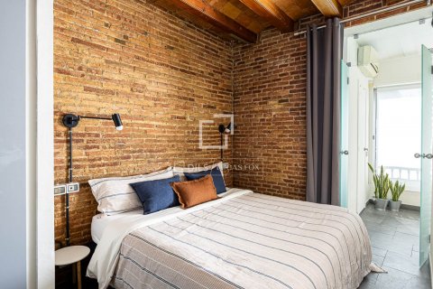 Apartamento de 2 dormitorios en alquiler en Barcelona, Cataluña, Spain № 8662 - foto 27