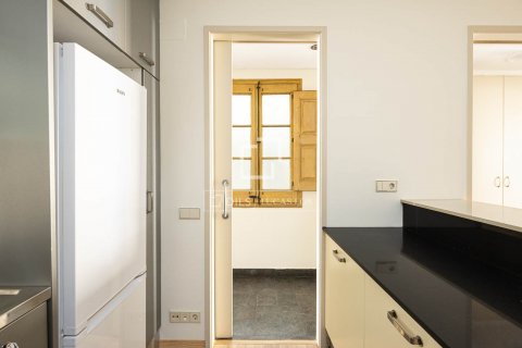 Apartamento de 2 dormitorios en alquiler en Barcelona, Cataluña, Spain № 8662 - foto 10