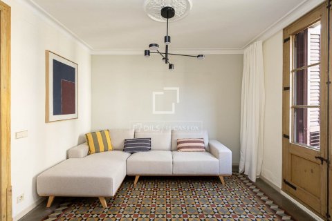 Apartamento de 2 dormitorios en alquiler en Barcelona, Cataluña, Spain № 8662 - foto 2