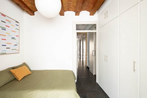 Apartamento de 2 dormitorios en alquiler en Barcelona, Cataluña, Spain № 8662 - foto 17