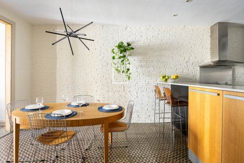 Apartamento de 2 dormitorios en alquiler en Barcelona, Cataluña, Spain № 8662 - foto 6